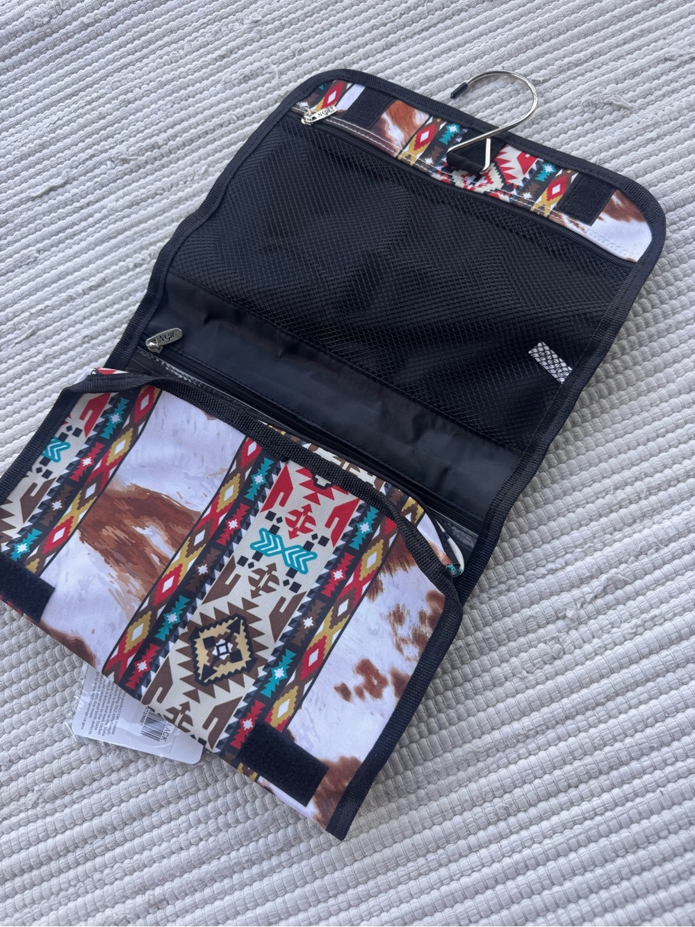 NGIL Western Cow Print Hanging Travel Toiletry Organizer Cosmetic Bag NWT - Picture 3 of 9